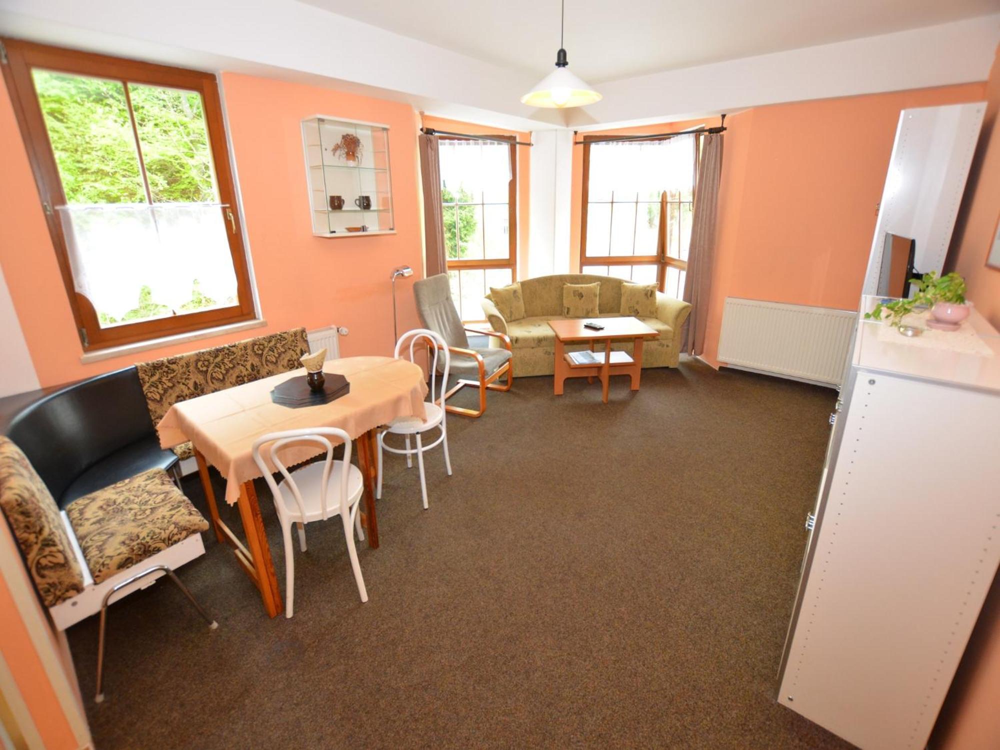 Snug Apartment In Jachymov Near Ski Area Luaran gambar